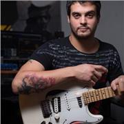 Profesor profesional de guitarra y musica, con mas de 20 años dedicado. Clases particulares online y a domicilio